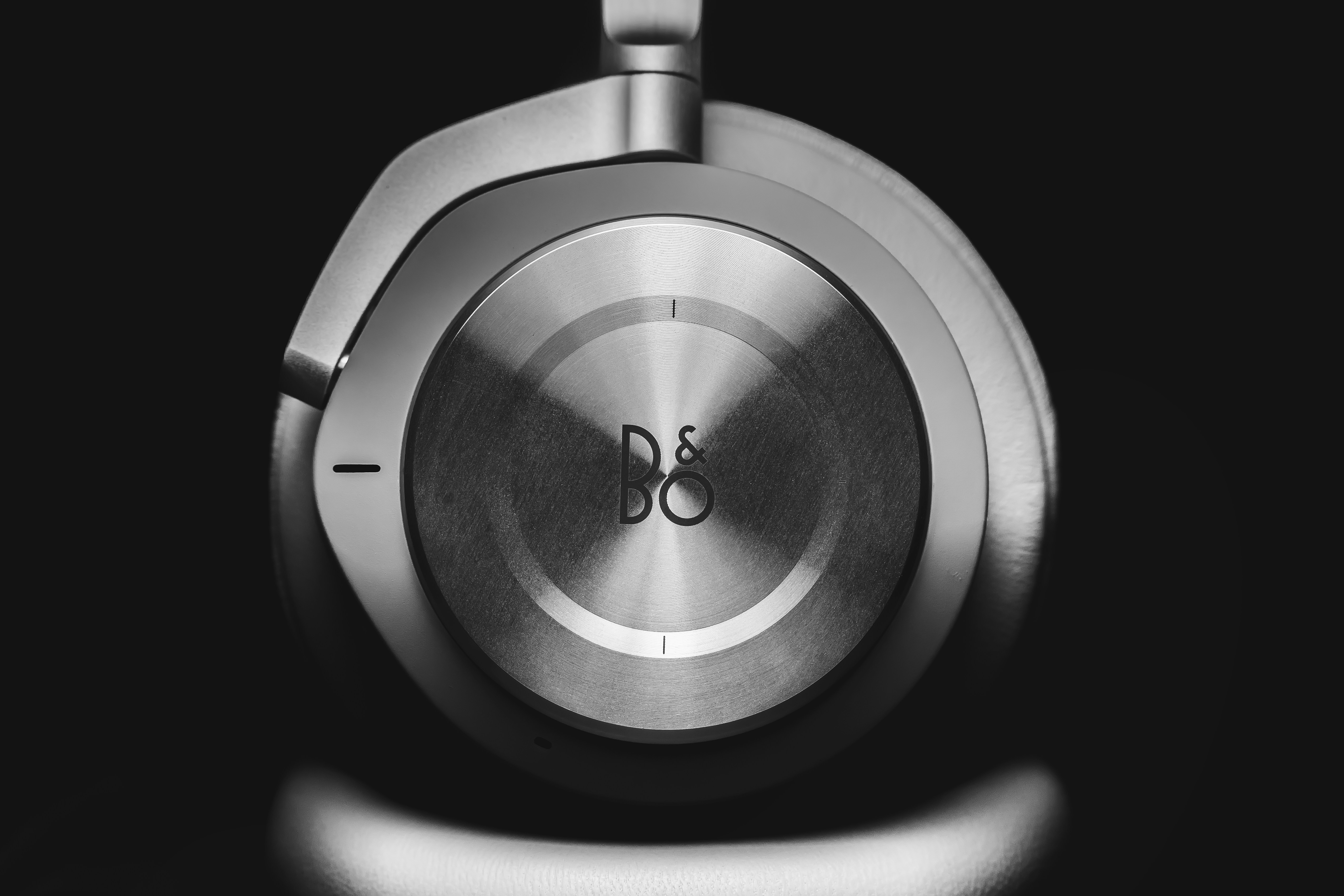 Conclusion: Your Ultimate Guide to the Best Sounding In-Ear Headphones by Headphone Brands photo of gray B&O headphones