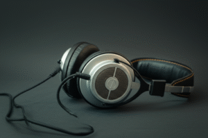 Featured image for The First Wireless Headphones 10 Game-Changers That Freed Your Music 2025